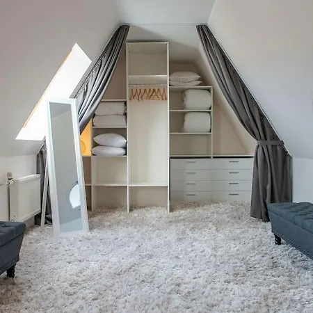 Apartment Floor With Two Balconies In The Old Town *