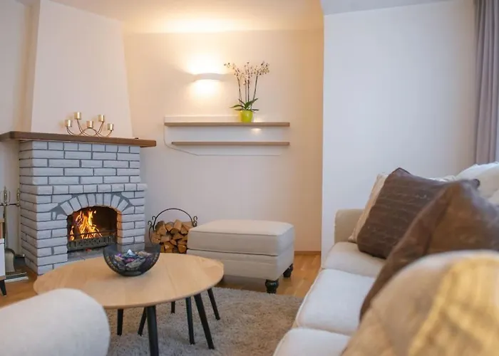 Floor With Two Balconies In The Old Town * تالين